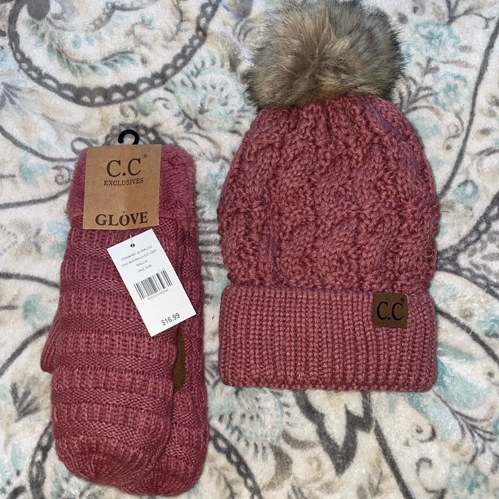 C.C Exclusives beanie and gloves brand new